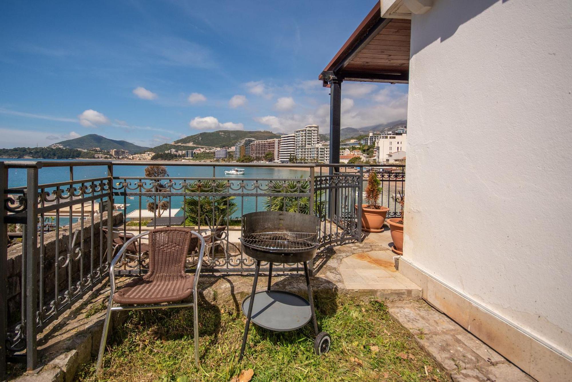 Sea Pearl Apartments Rafailovici Exterior foto